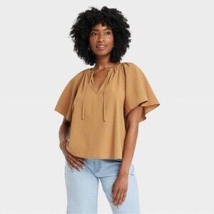 Women's Flounce Short Sleeve V-Neck Popover Top - A New Day Size XS